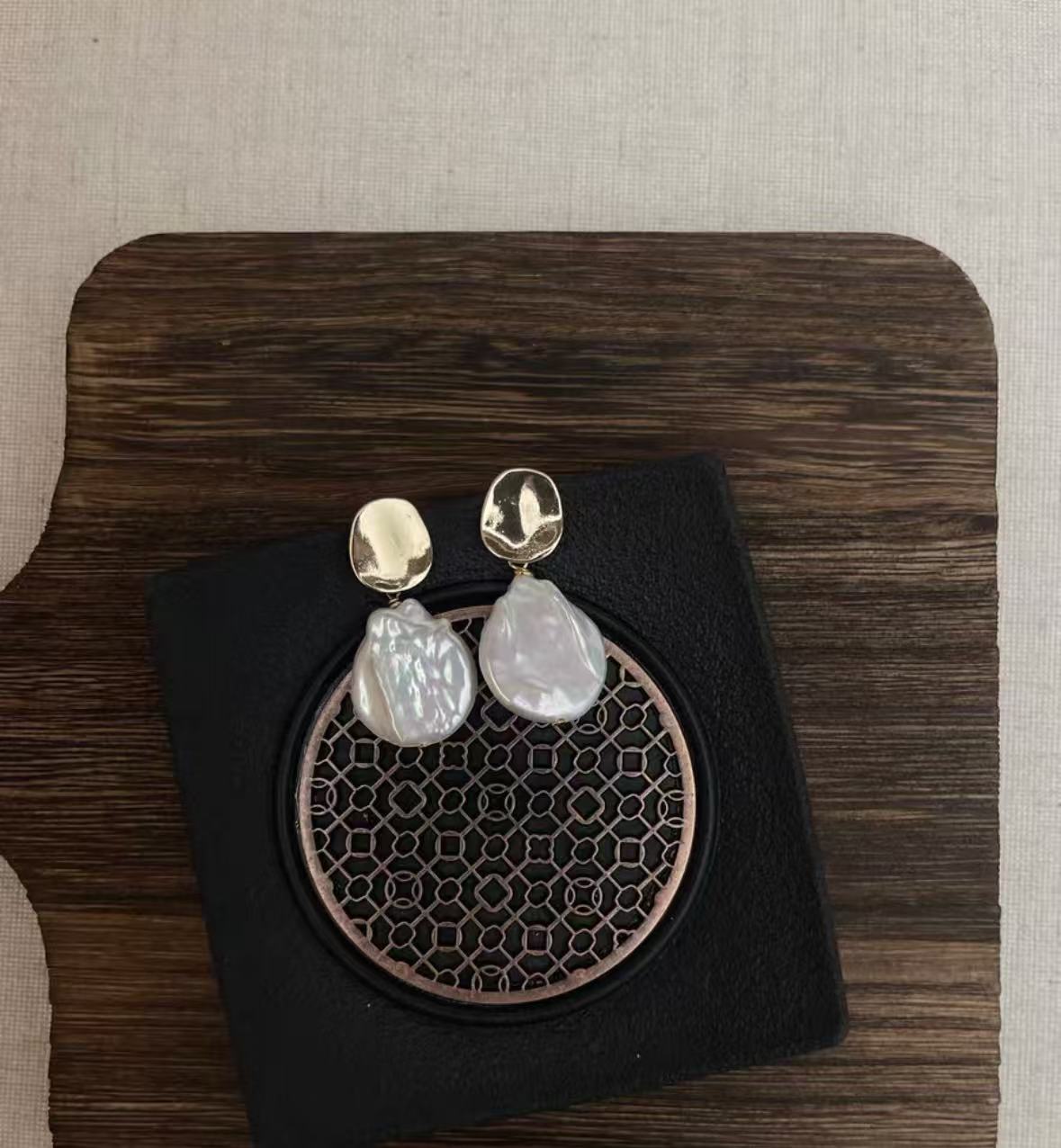 永芳fang‘s jewelry 天然巴洛克珍珠INS风耳环经典优雅百搭耳饰