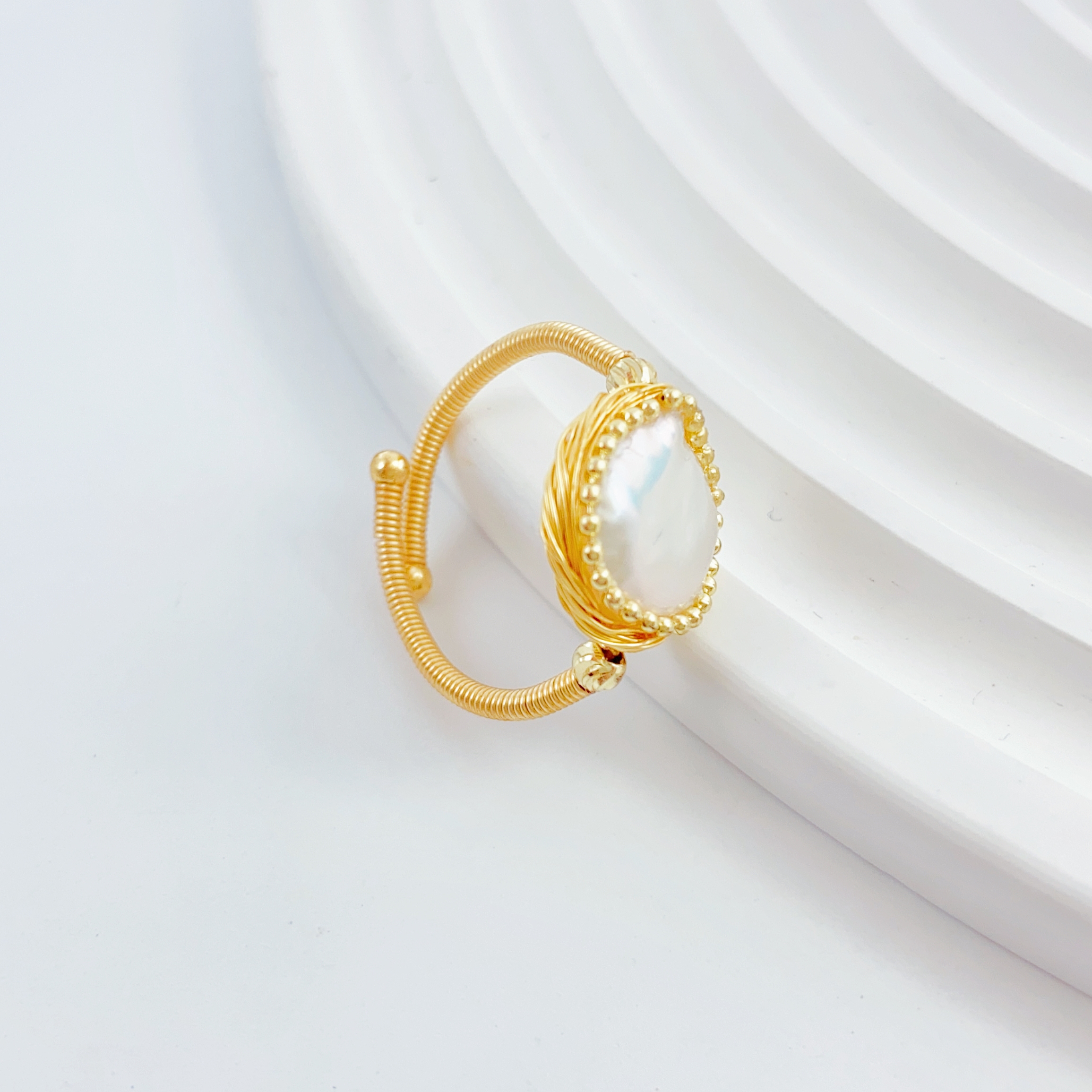 Freshwater pearl ring, pink sweet pearl, female Internet celebrity style, single-ring fashionable sweet style, individual trendy decoration ring Specification image