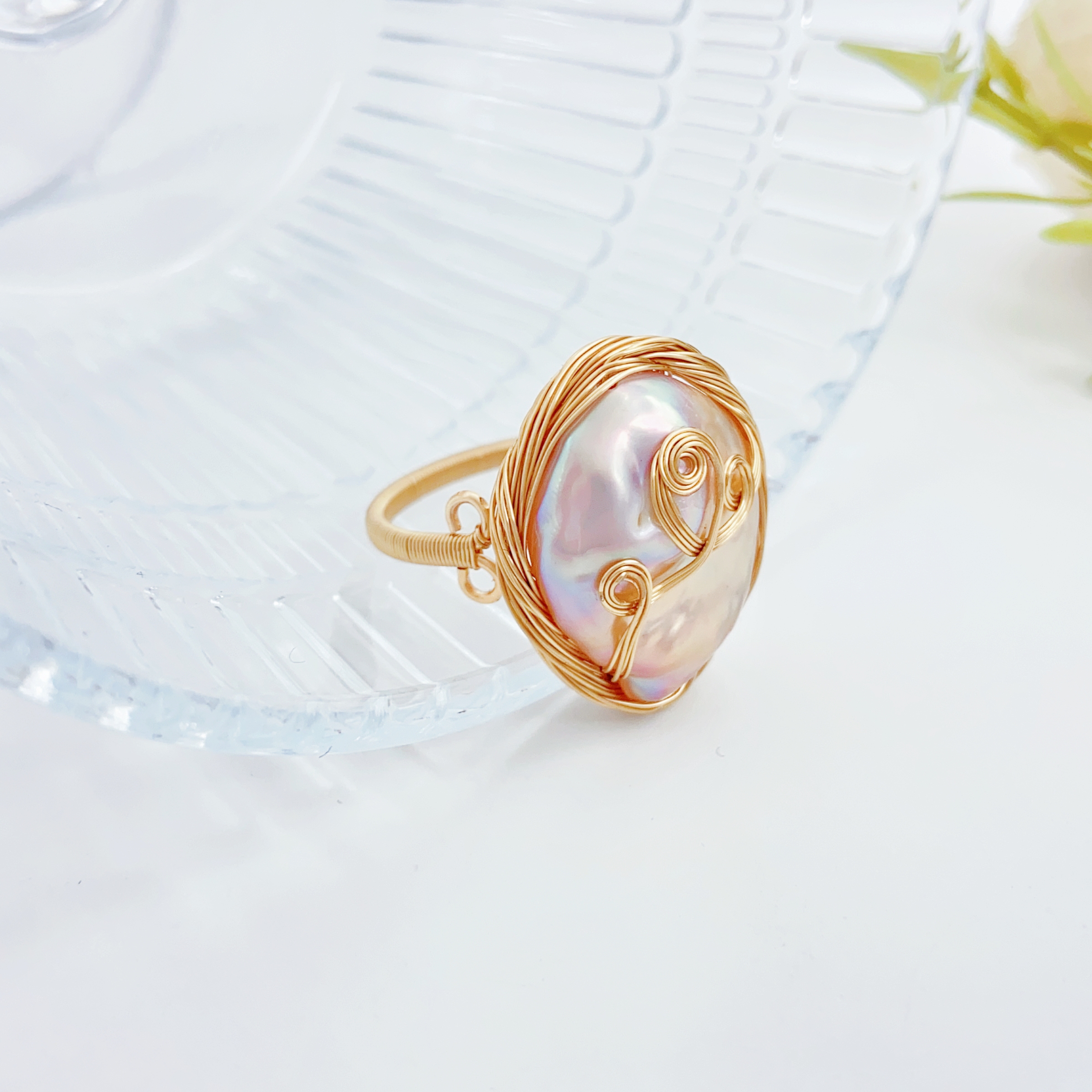 Baroque pearl ring, pink sweet pearl, female Internet celebrity style, single-ring fashionable sweet style, individual trendy decoration ring details Picture