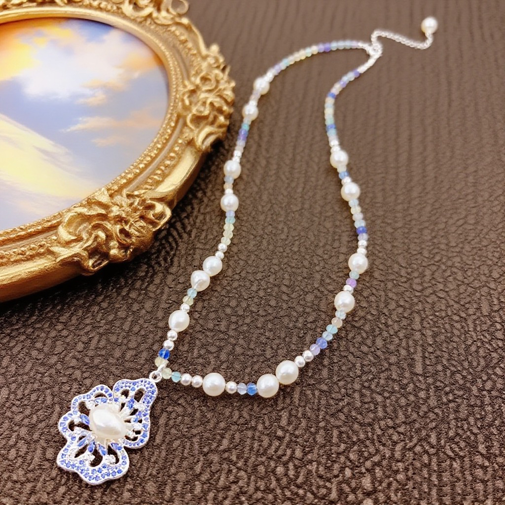 Pearl necklaces are fashionable and versatile. They are trendy jewelry for women and are suitable for daily wear at parties and banquets details Picture