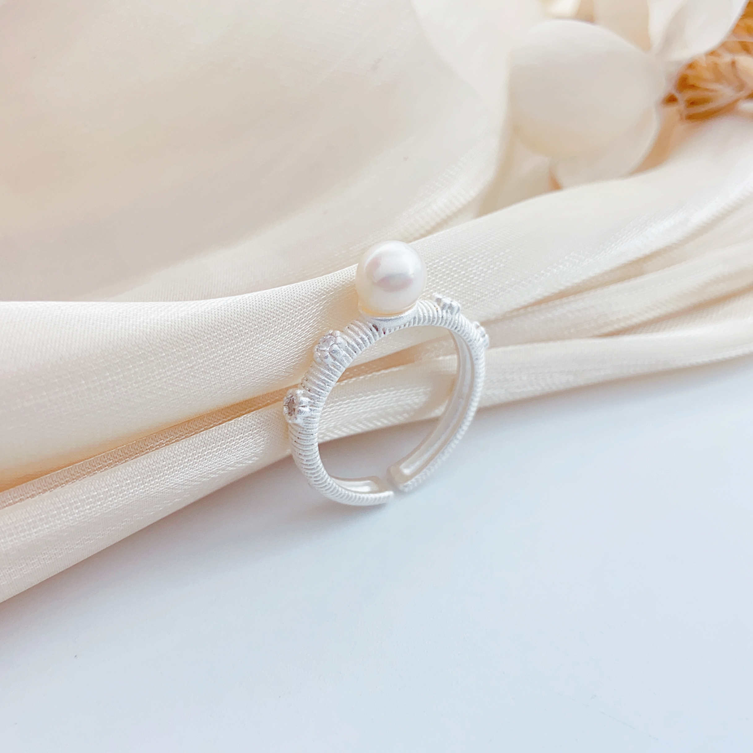 Freshwater pearl ring, sweet pearl, female Internet celebrity style, single-ring fashion, sweet style, individual and trendy decoration ring Item Picture
