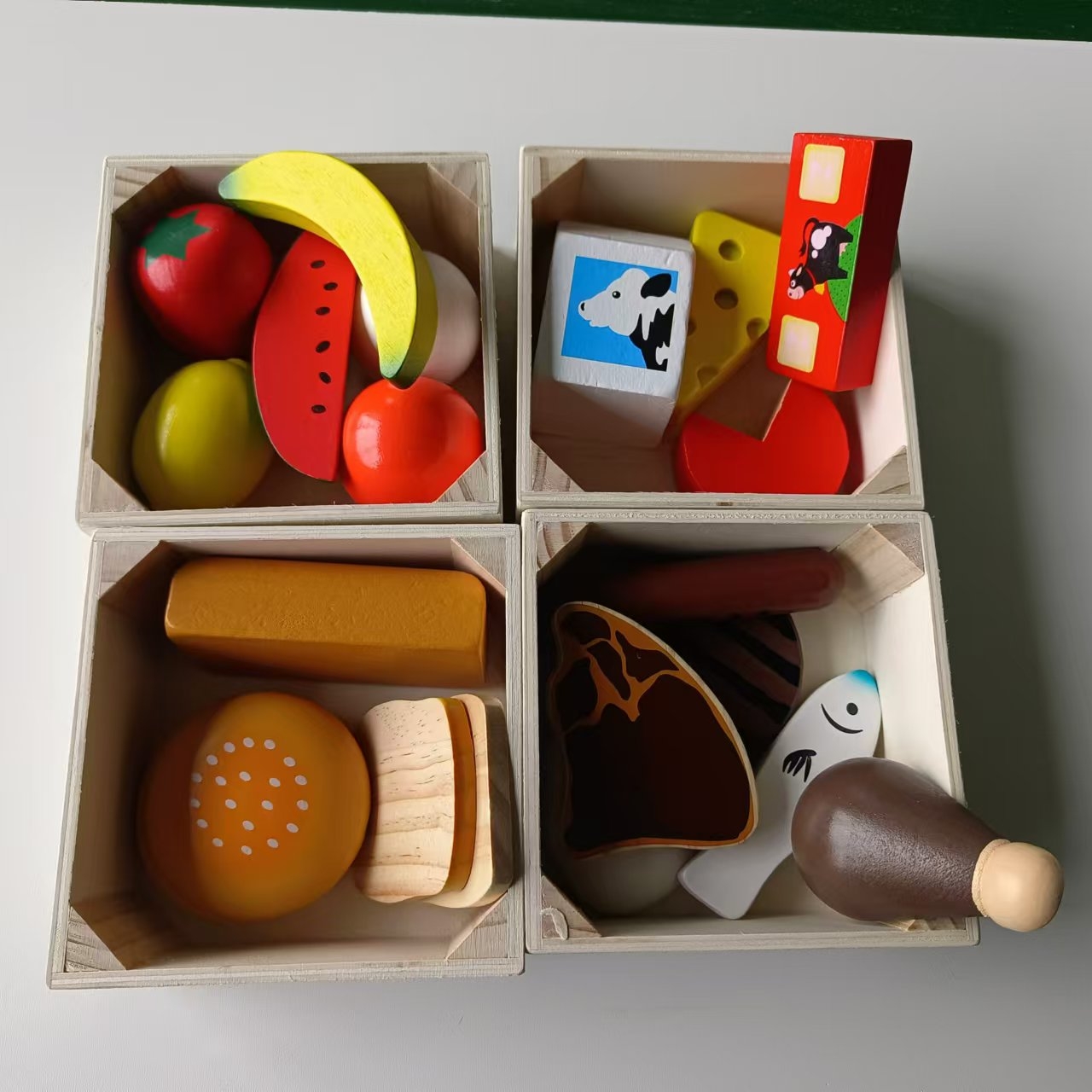 Cross-border Vegetable and Fruit Cutting Fun Wooden magnetic building blocks, a simulation toy for 2-3-year-old children that can be chewed Specification image