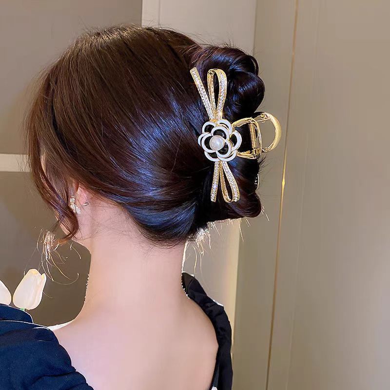 2024 New high-end pearl camellia bow large grabber Cross-border new alloy headwear hairpin Fragrance Grabber Specification image