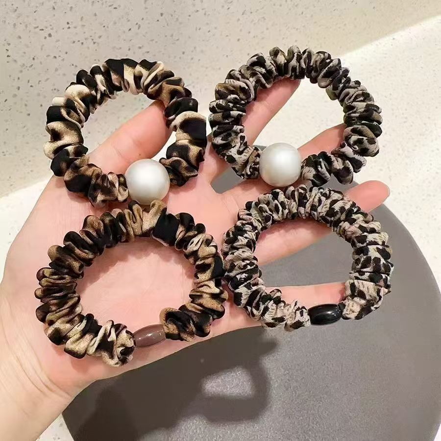 Hair ties, hair clips, hair combs, hair accessories, fashionable hair accessories, women's decorative leopard print small intestine rings