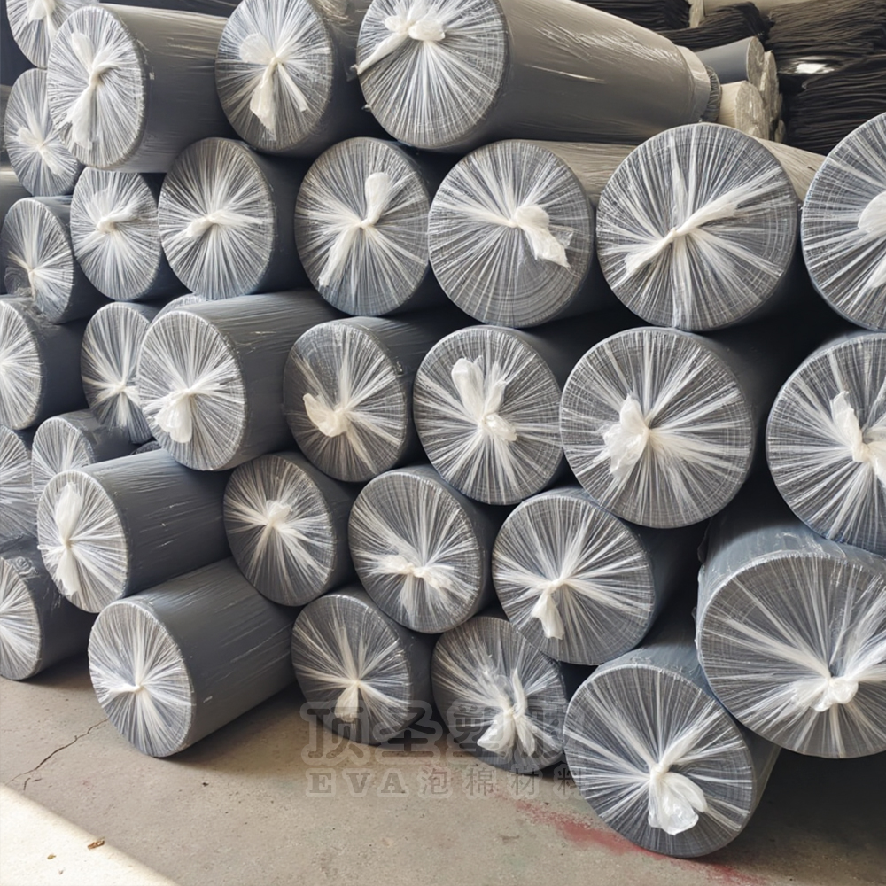 Easy-to-tear eva foam material, 3D stereoscopic embroidery sponge, plain white and plain black EVA stereoscopic embroidery foam material, EVA embroidery foam three-dimensional glue, easy-to-tear brittle EVA black and white foam rolls