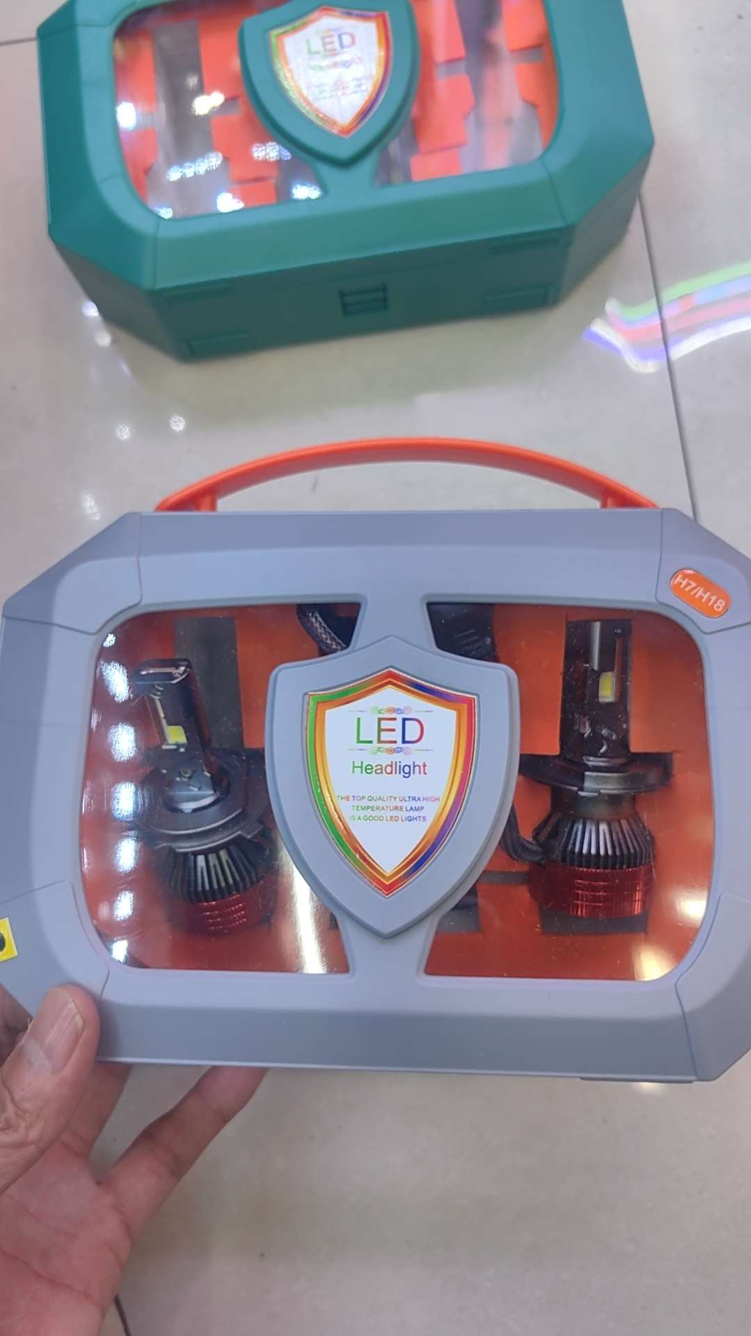 汽车LED大灯灯细节图