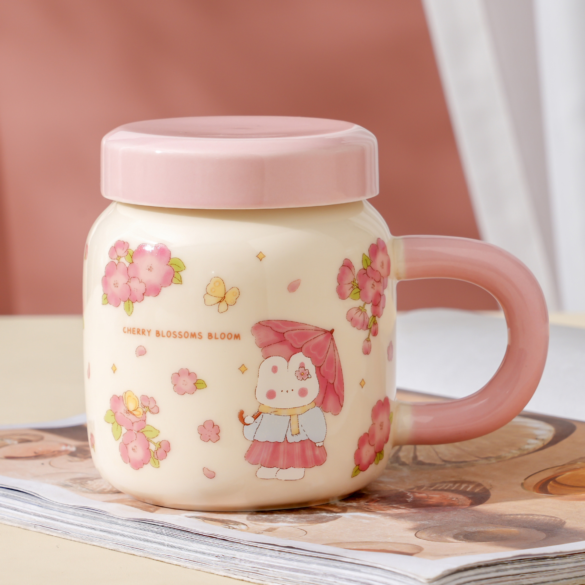 Sakura Little Rabbit covered ceramic cup for little girls, high appearance level, large capacity set, home mug, ins style cup Application Scenario