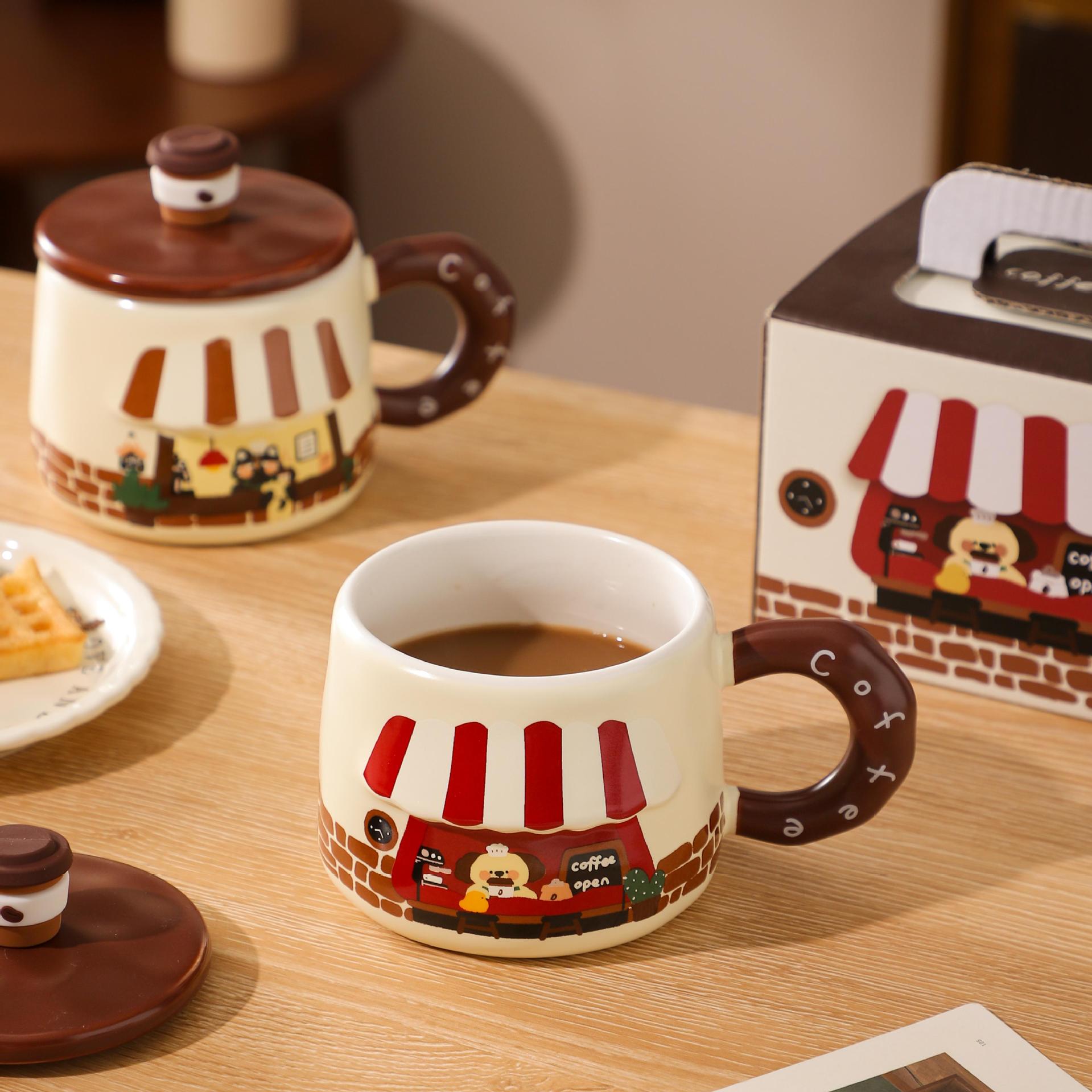 Dust-proof covered cartoon cute bear ceramic cup, high appearance level set, home souvenir gift, office mug Application Scenario