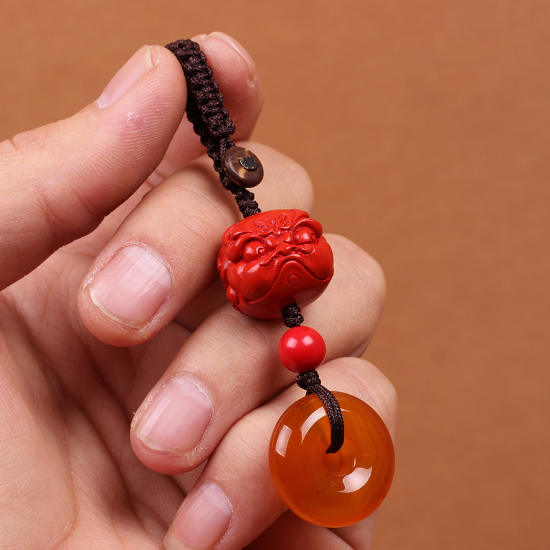 车标挂件/汽车固体香膏/黄铜铃/沙金饰品/香薰礼品挂件产品图