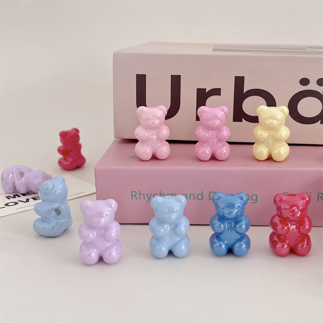Chen Ming's Cream Bear beaded acrylic back hole beads diy Cartoon Cute mobile phone chain necklace accessory