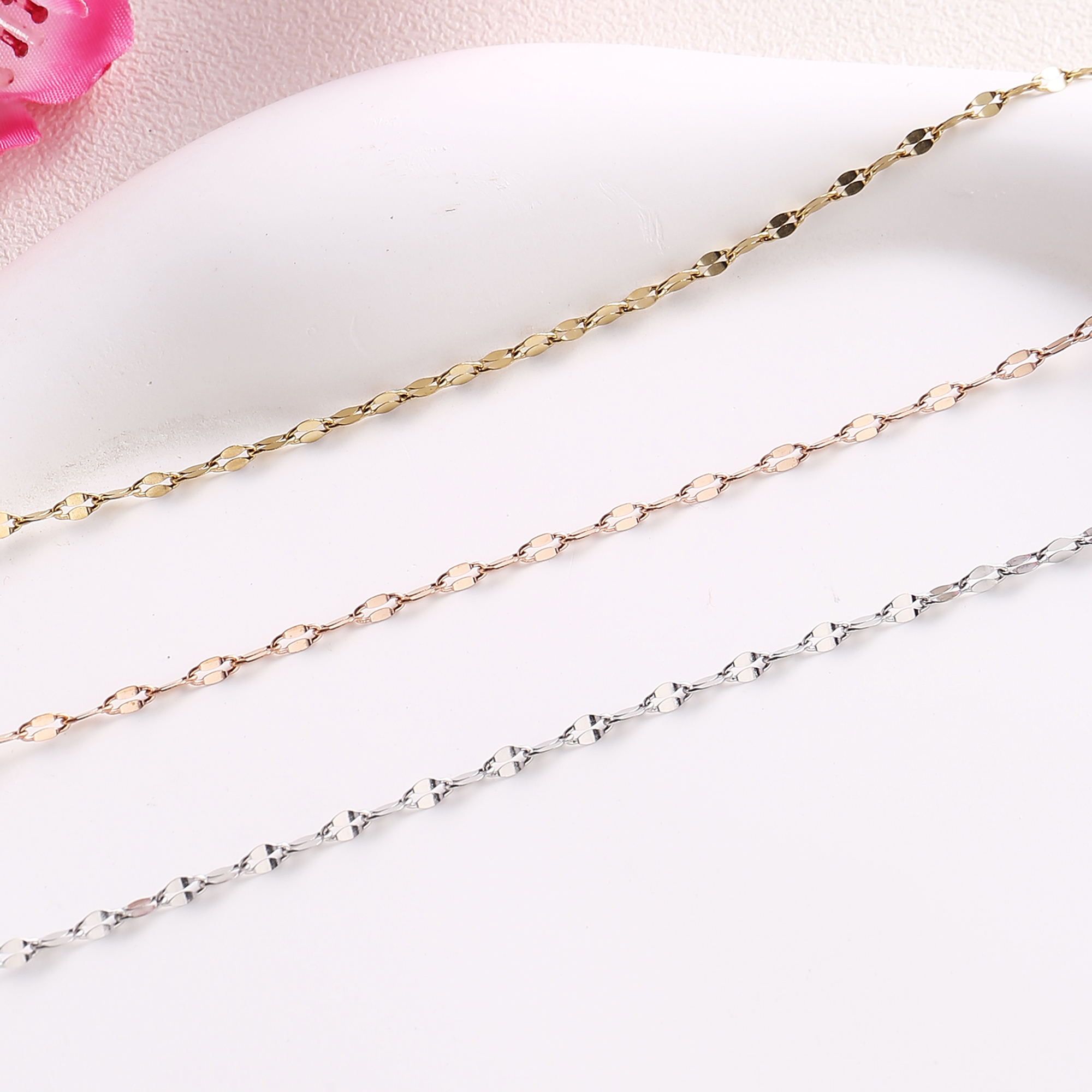 Stainless steel lip chain necklace, collarbone chain, neck chain, vacuum 18K gold fashionable plain chain, cross-border bestseller chain necklace Specification image