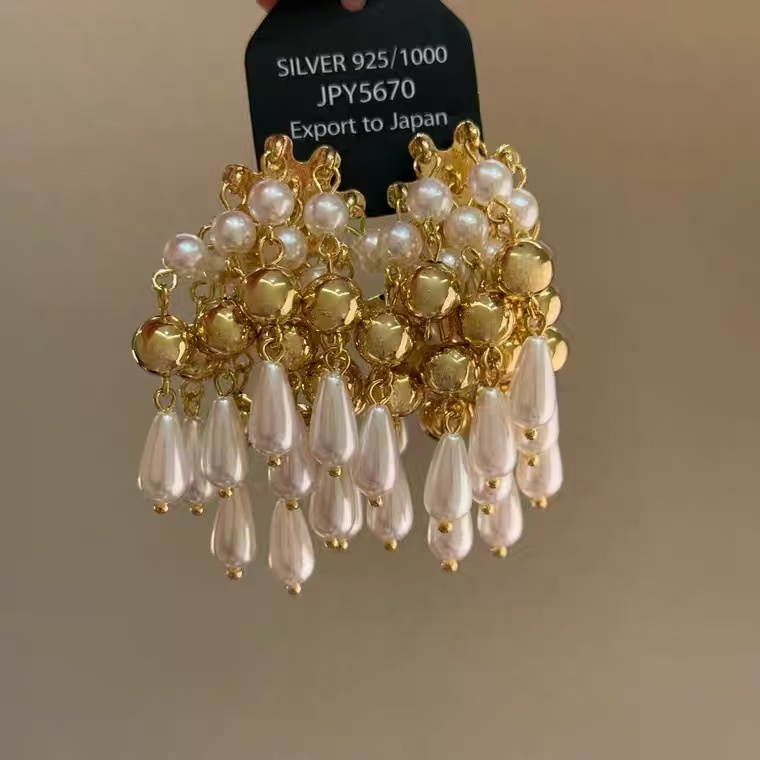 时尚珍珠耳环烧焊锆石耳饰简约气质耳环女款百搭饰品耳饰品耳饰