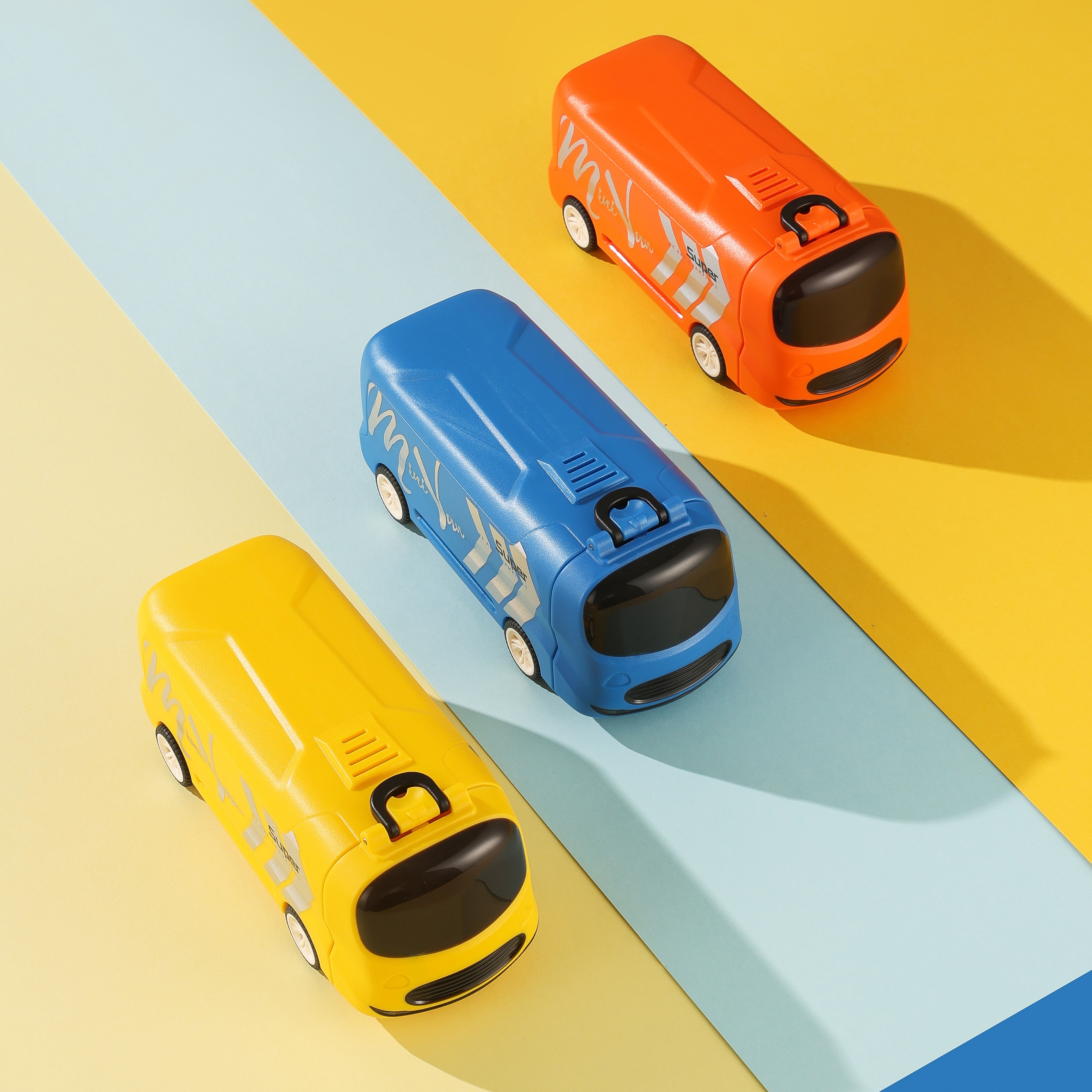 Baby/餐具/吸管水杯母婴级材质白底实物图