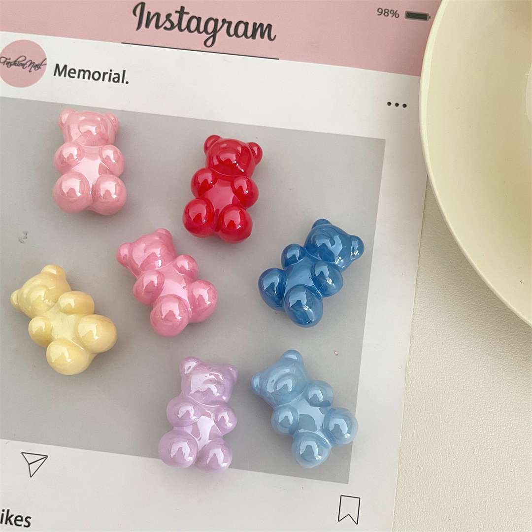 Chen Ming's Cream Bear beaded acrylic back hole beads diy Cartoon Cute mobile phone chain necklace accessory Specification image