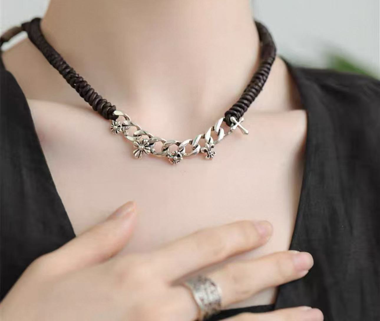 项链白底实物图