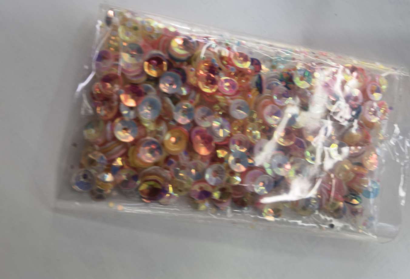 4mm golden pink, red and blue multi-color pointed corner sequins, suitable for stud earrings, bracelets, clothing, toys and other sequin accessories, Jincan 158 Item Picture