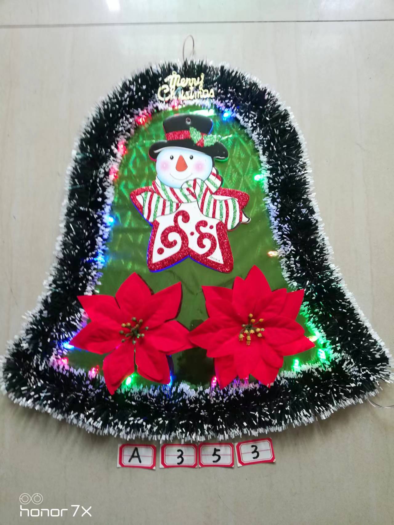 Outdoor LED light strings, Christmas lights, spherical light strings, lighting decoration, festival light strings, insect light strings, outdoor lighting fixtures Application Scenario