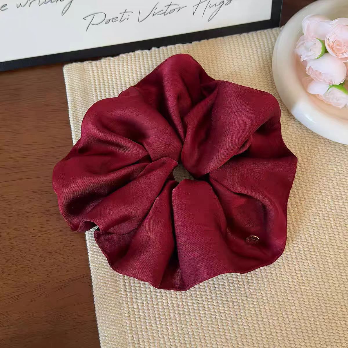 High-end texture, lockstitch, large intestine hair band, hair accessory, simple French headwear, hair tie, ponytail, leather band, hair tie and hair accessory detail image 6