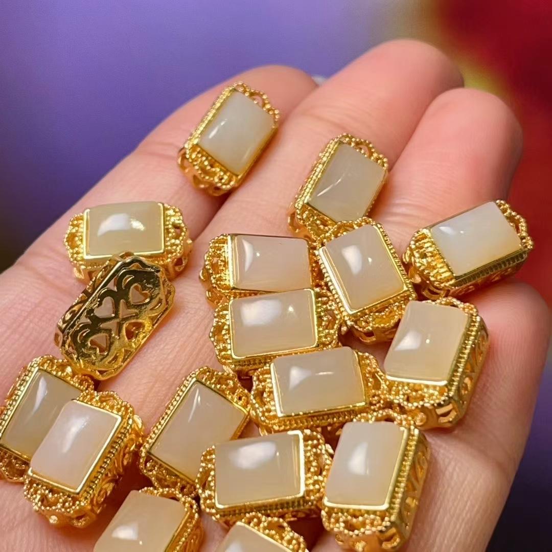 مطلية بالذهب الحقيقي مطلية بالذهب من أجل تكوينات الكريستال وملحقات الرمل القديم details Picture
