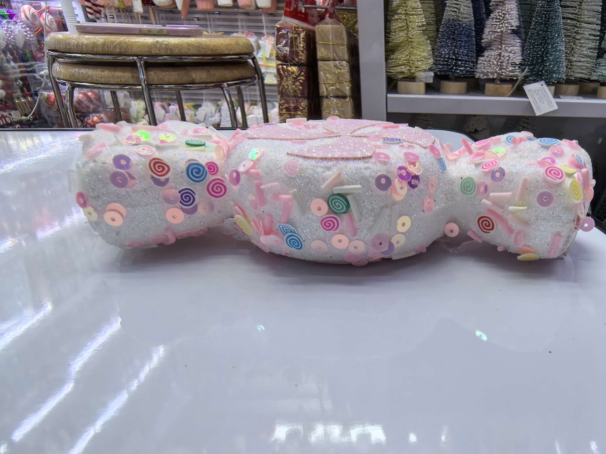 办公圣诞文化装饰品圣诞树圣诞球圣诞用品圣诞礼帽节日布置用品细节图