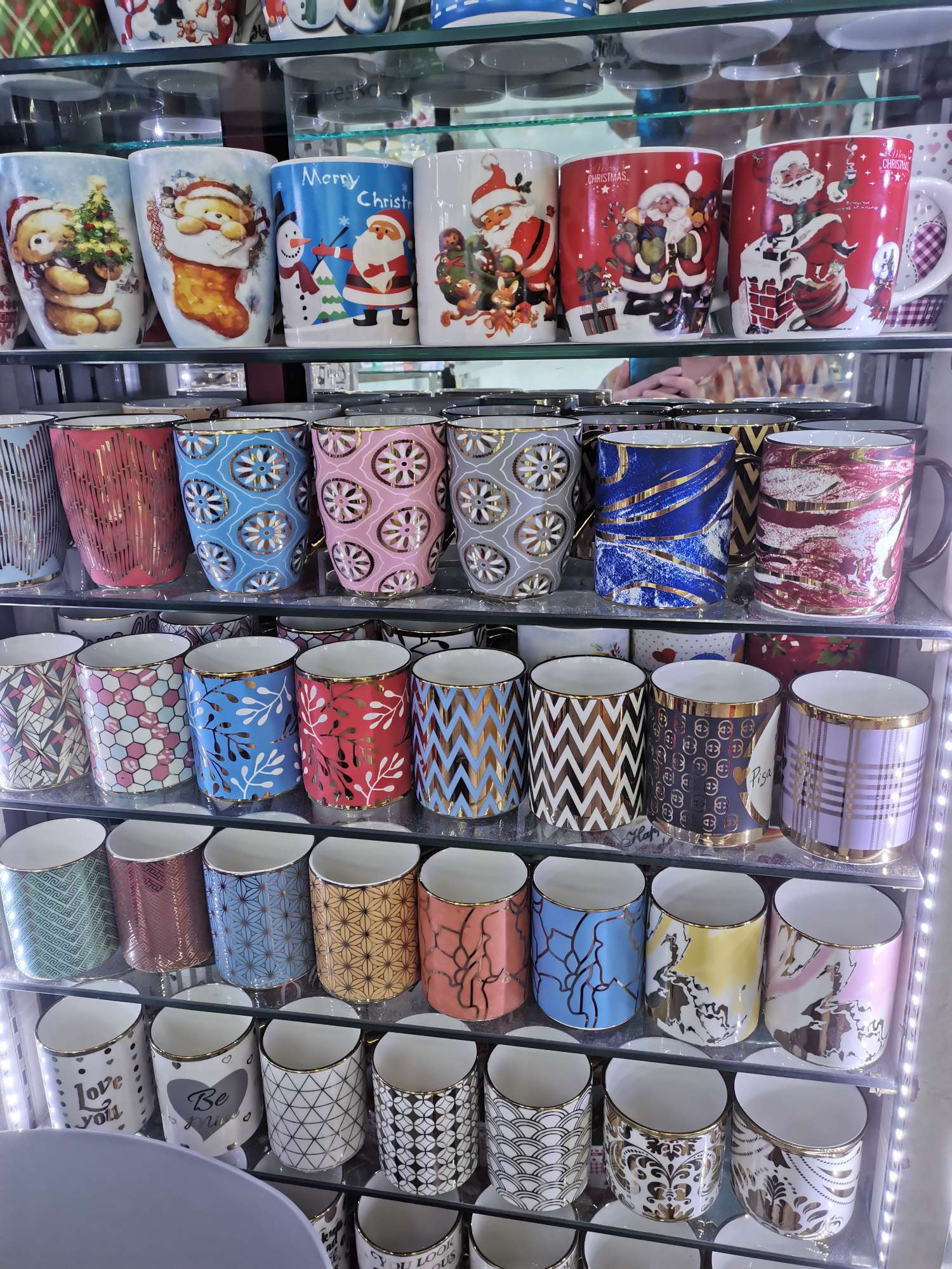 陶瓷工艺品实物图