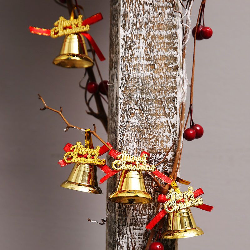 Christmas decorations, store and shopping mall decoration, Christmas tree accessories, small pendants, golden bell small pendants, 9 sets Application Scenario