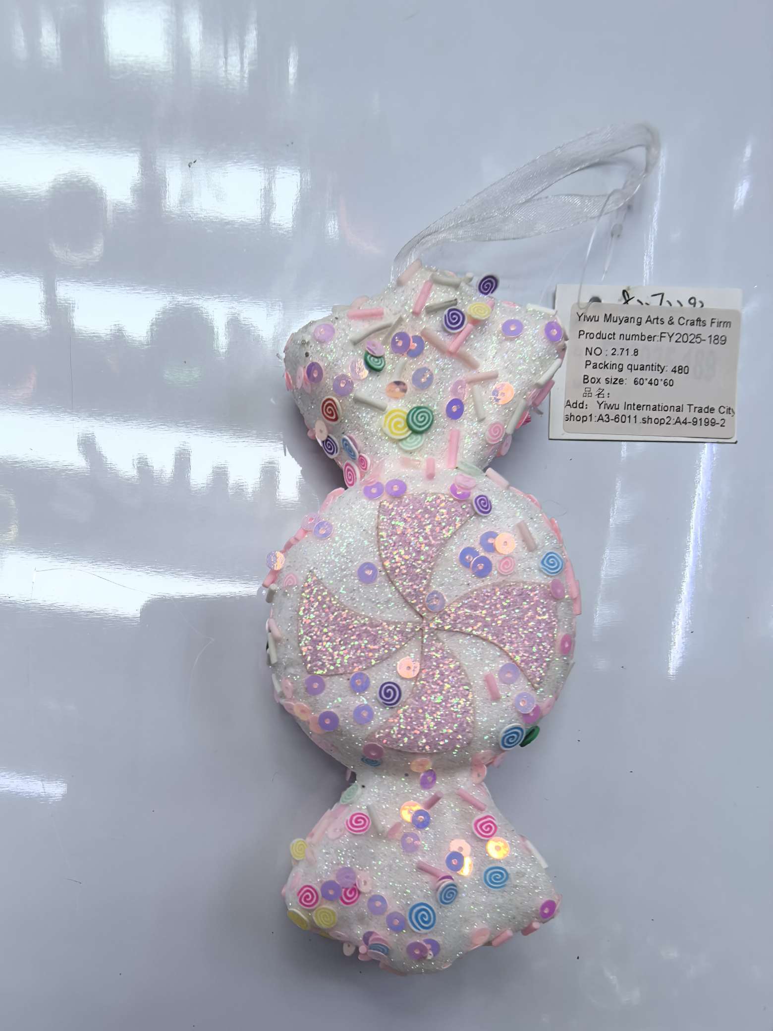 办公圣诞文化装饰品圣诞树圣诞球圣诞用品圣诞礼帽节日布置用品