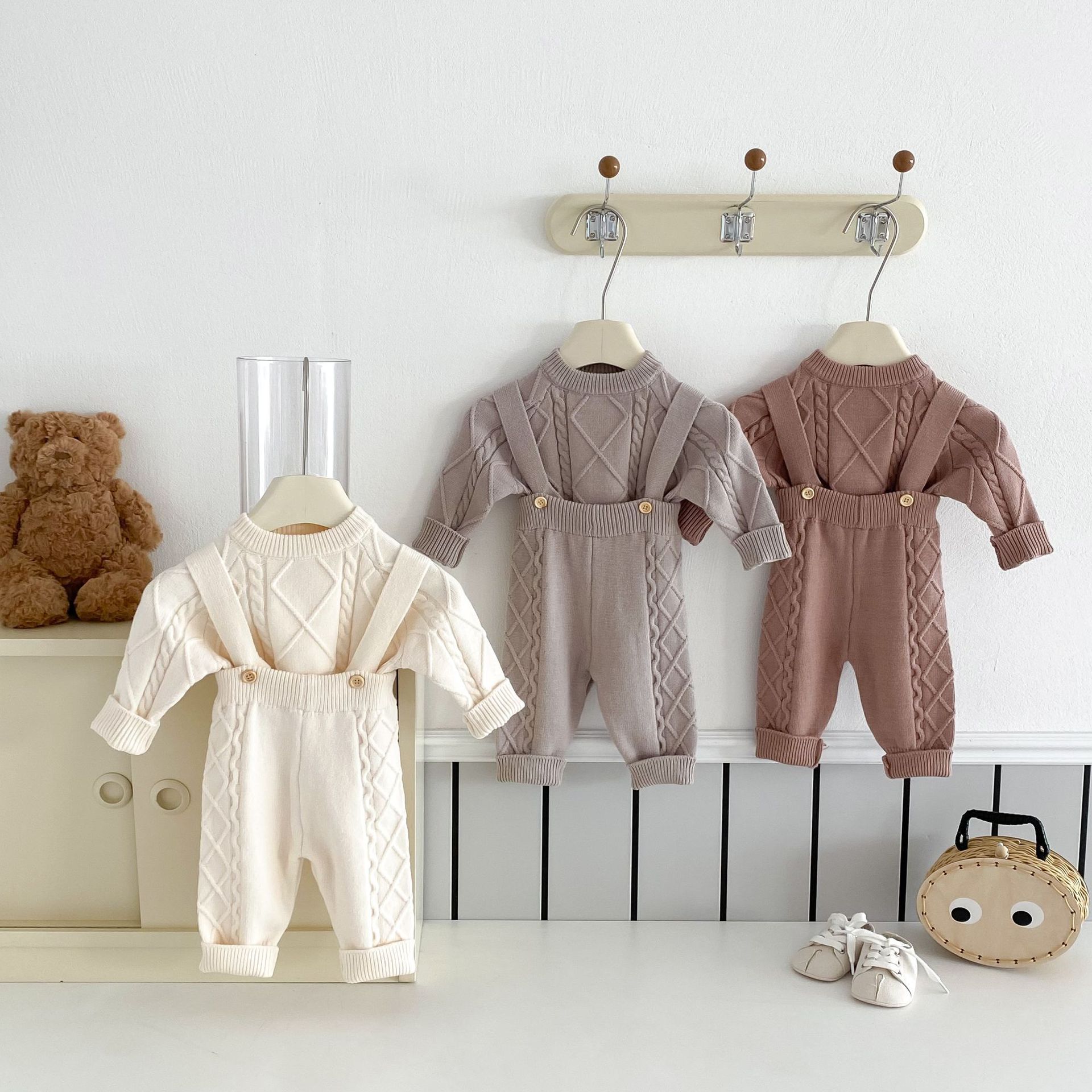 Children's twisted knit sweater, 0-5 years old, autumn and winter for boys and girls, stylish cored yarn sweater, solid color jumpsuit AY688 details Picture