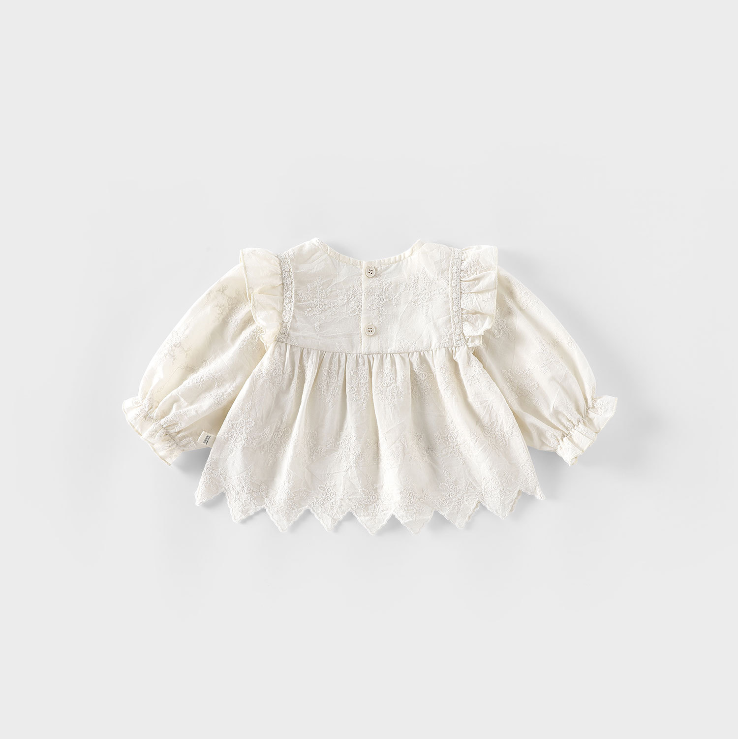 This is a new style of jacquard baby doll shirt for the autumn of 2025, featuring a stylish flying sleeve design. It's a Korean-style autumn outfit for children details Picture