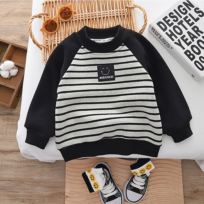 Boys' fleece hoodie Autumn/Winter 2023 new baby trendy brand clothing, children's Internet celebrity cool and stylish thickened set Application Scenario