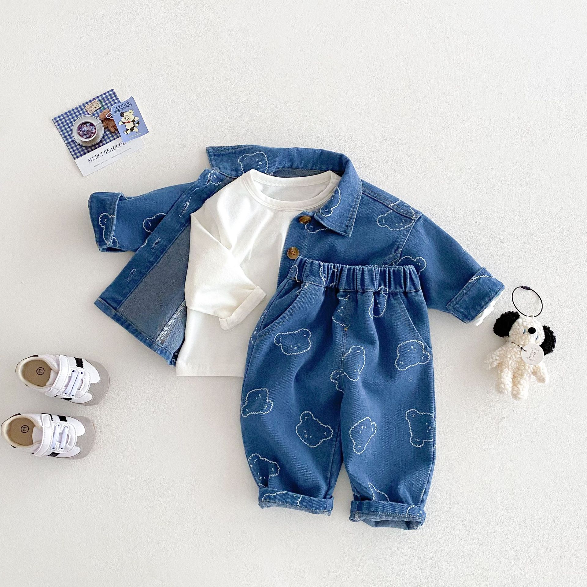 New Children's bear coat for Spring 2025: A simple, stylish and fully printed bear coat for boys aged 0-5 details Picture