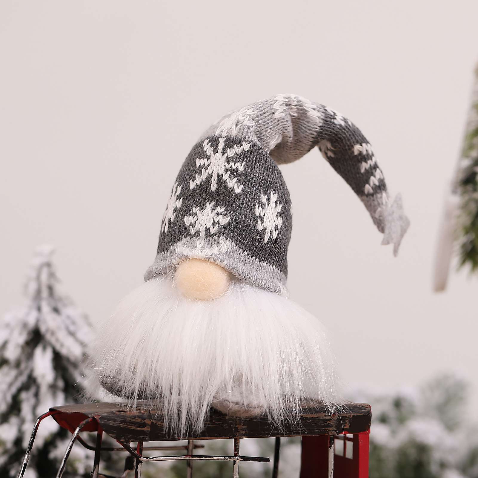 跨境新品圣诞节场景装扮道具发光带灯坐姿针织森林人公仔摆件批发详情图15