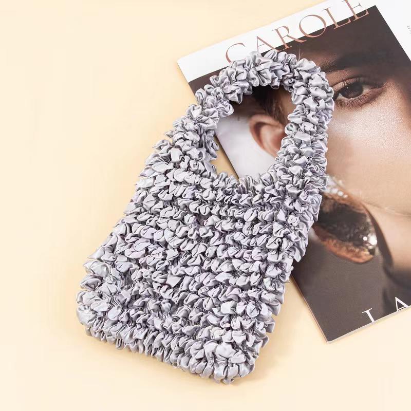 Japanese and Korean best-selling bubble bags, pineapple bags, crossbody bags, travel bags, tote bags, Oxford cloth women's bags, yoga bags, luggage, leather goods, travel tote bags, travel bags, casual and portable Item Picture