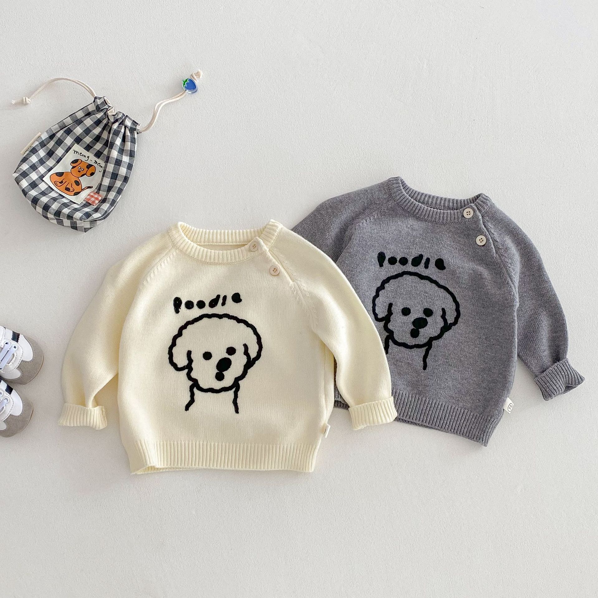 Children's fashion sweater 2025 Spring Boys' Korean-style towel embroidered letter knitted sweater Baby cartoon spring clothes top full figure