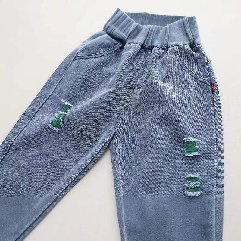 Spring and Autumn cardigan three-piece set for boys, 2023 new style cool and stylish autumn casual Korean-style children's clothing Application Scenario