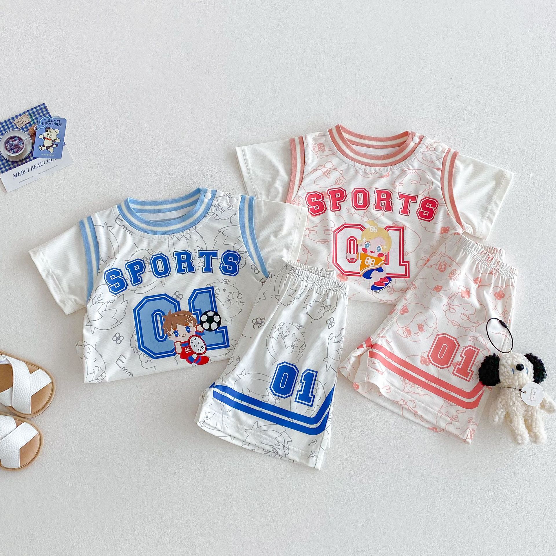 Children's Sportswear Set 2025 New Summer Style: Boys' stylish Letter T-shirt and girls' Cartoon Shorts Two-piece set details Picture
