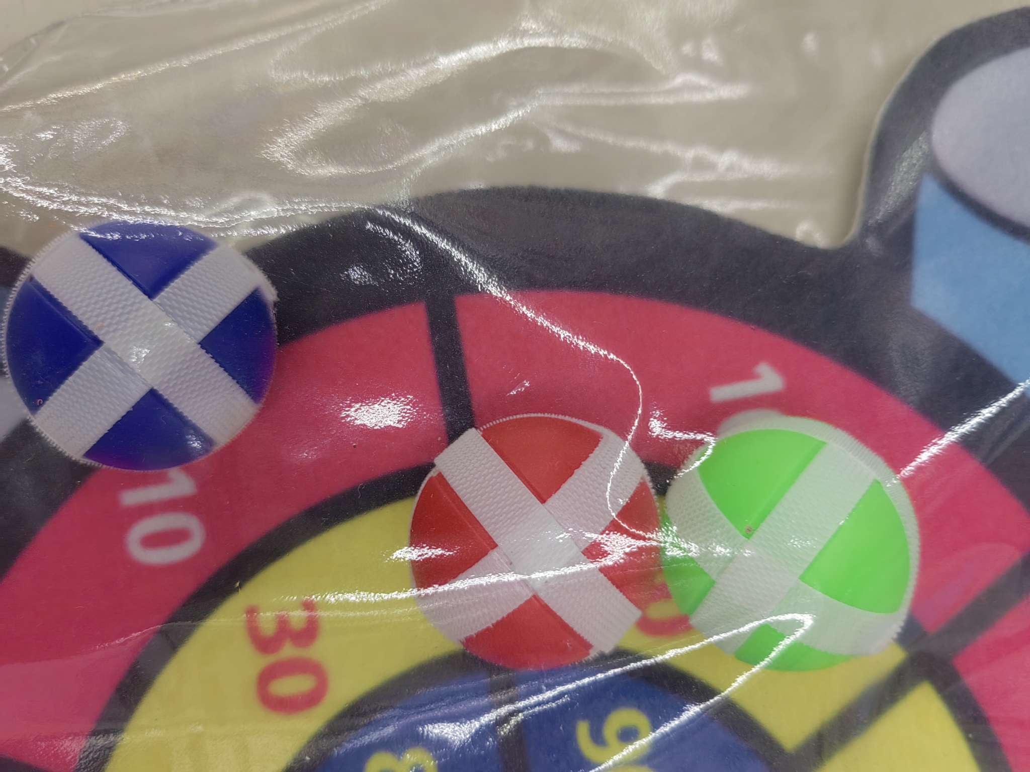 飞镖实物图