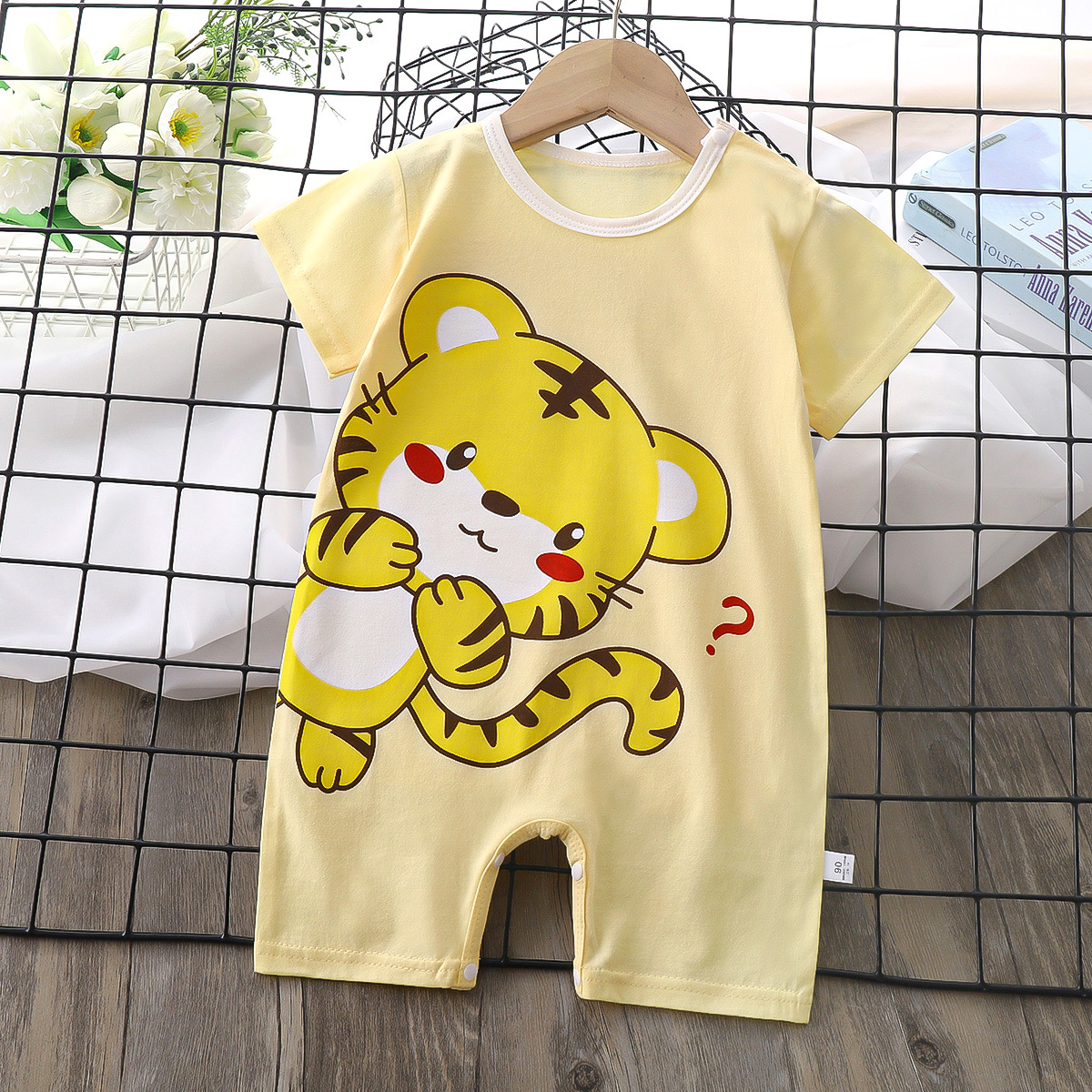2025 Pure cotton summer new Style Korean version for baby boys, thin short-sleeved girls, children's one-piece dress Ha Yi details Picture