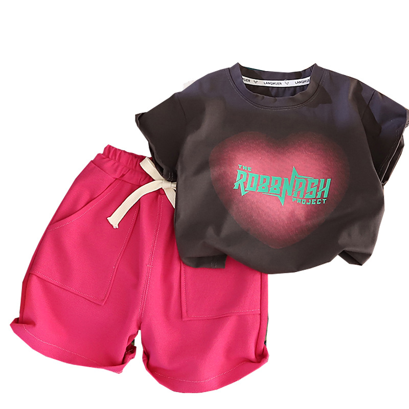 A trendy summer cotton short-sleeved shirt for boys, a 2025 new color-blocking heart-shaped half-sleeved T-shirt Specification drawing