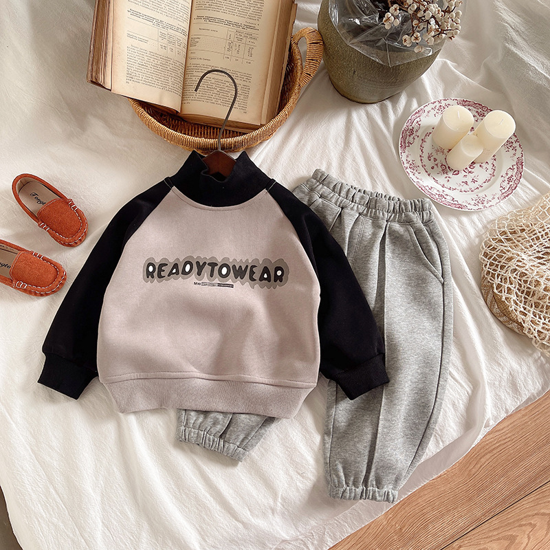 Boys' Autumn Set 2024 Spring and Autumn New Boys' pullover hoodie, stylish and trendy, a complete set of children's sweatpants Application Scenario