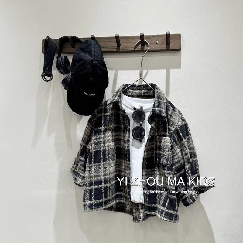New autumn/Winter 2024 tweed jacket for boys, retro lapel checkered cool shirt, Korean-style children's shirt full figure