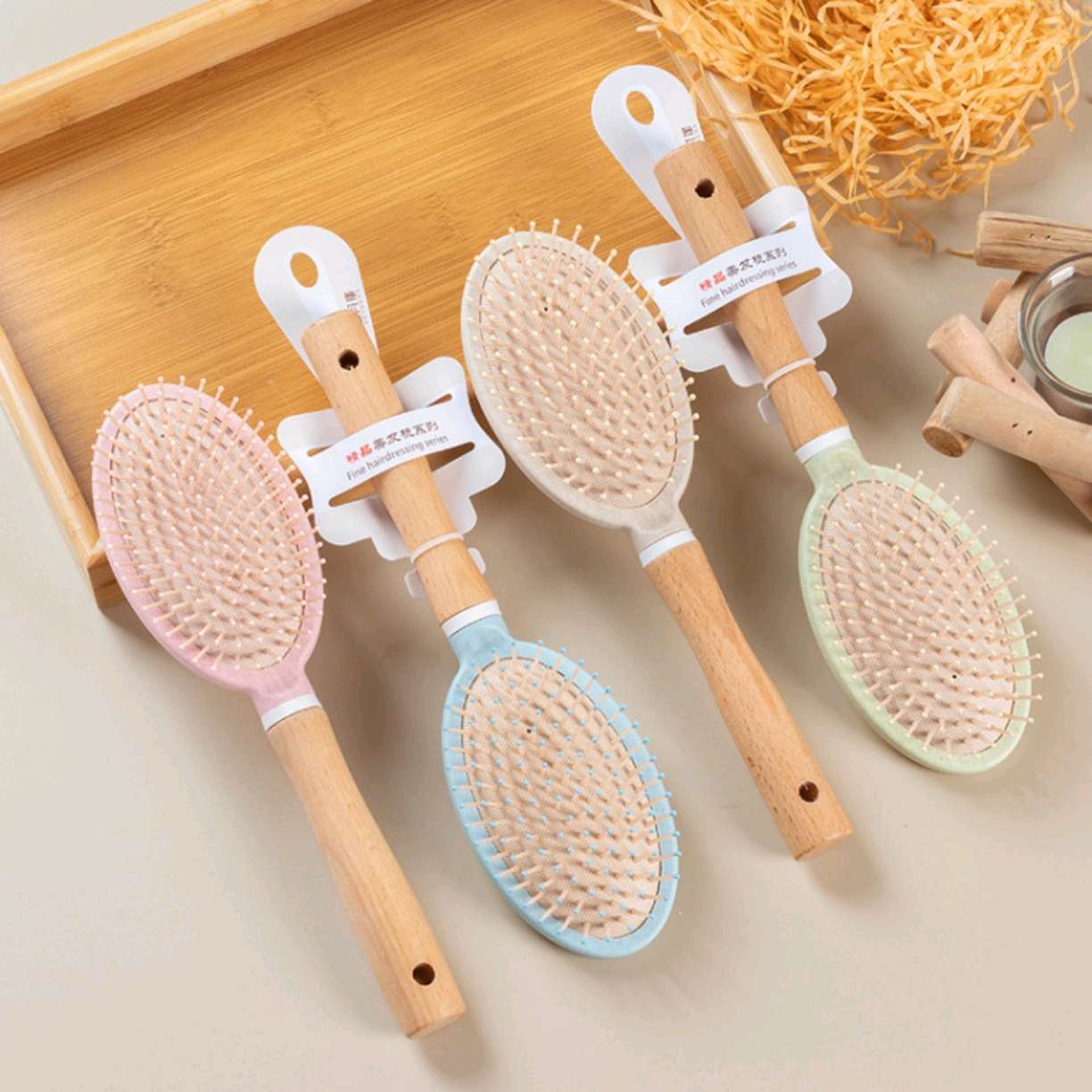 时尚榉木气垫按摩梳女士美发梳子麦秸秆气囊梳便携家用造型梳吊卡卷发梳产品图