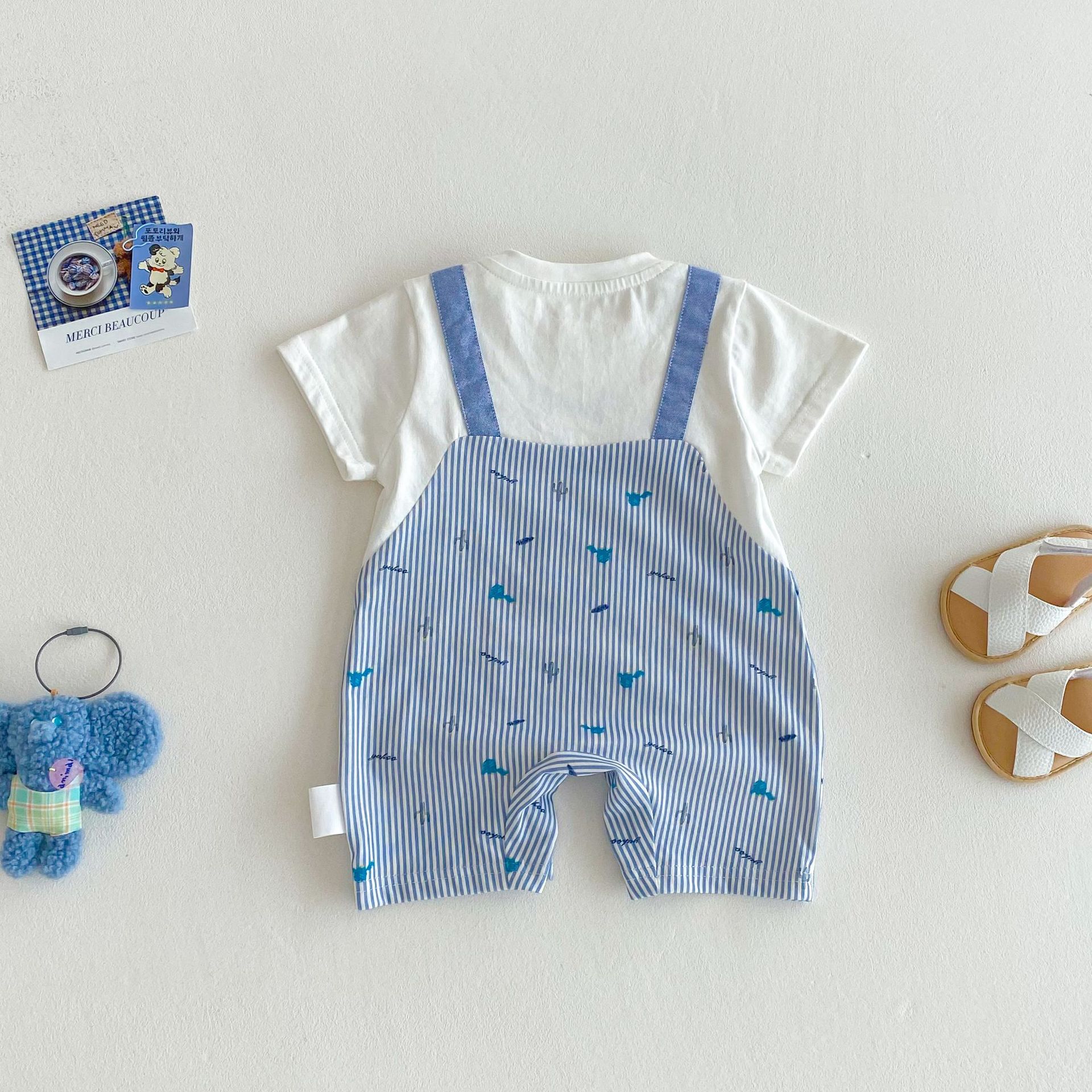 Baby Academy Style Crawling Suit 2025 New style Baby striped fake two-piece Super cute one-piece suit Z25-304XL Application Scenario