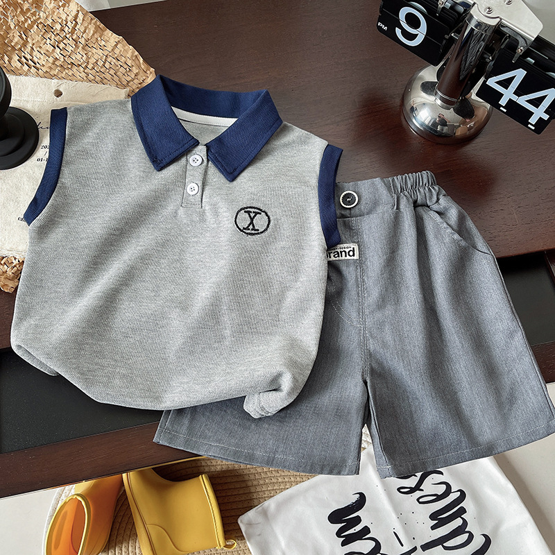 25 New cool boy sets for summer, new lapel Polo shirts, Korean casual 5-inch pants for boys, trendy details Picture