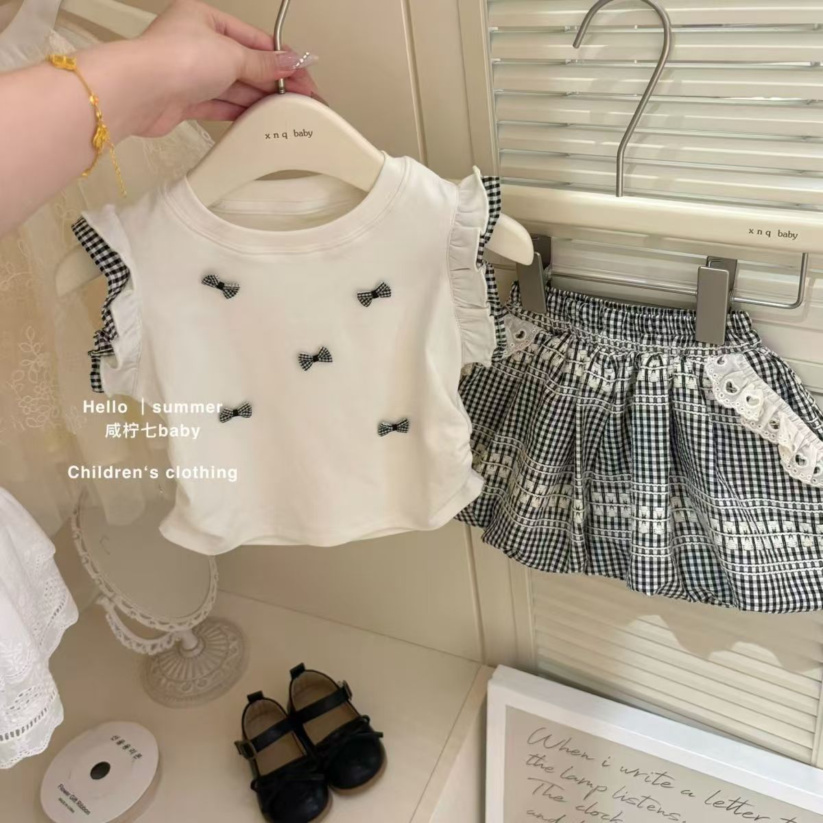 Girls' Summer Bow Vest Set 2025 Fashionable checked Shorts Stylish Set New Summer two-piece set full figure