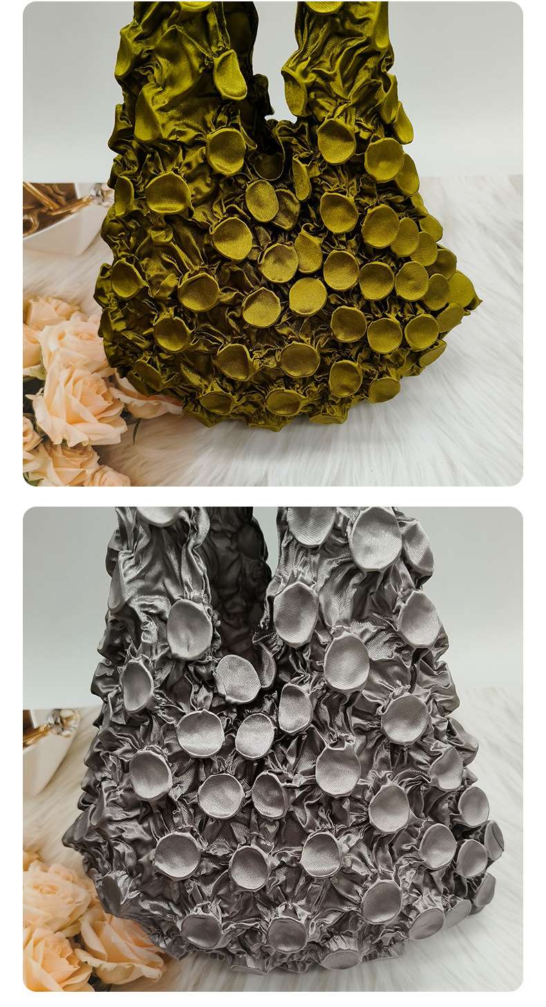 Best-selling Japanese and Korean bubble bags, durian bags, pineapple bags, button copper wallets, travel bags, women's totes, yoga bags, casual, portable and multi-functional travel bags, leather goods and luggage detail image 20