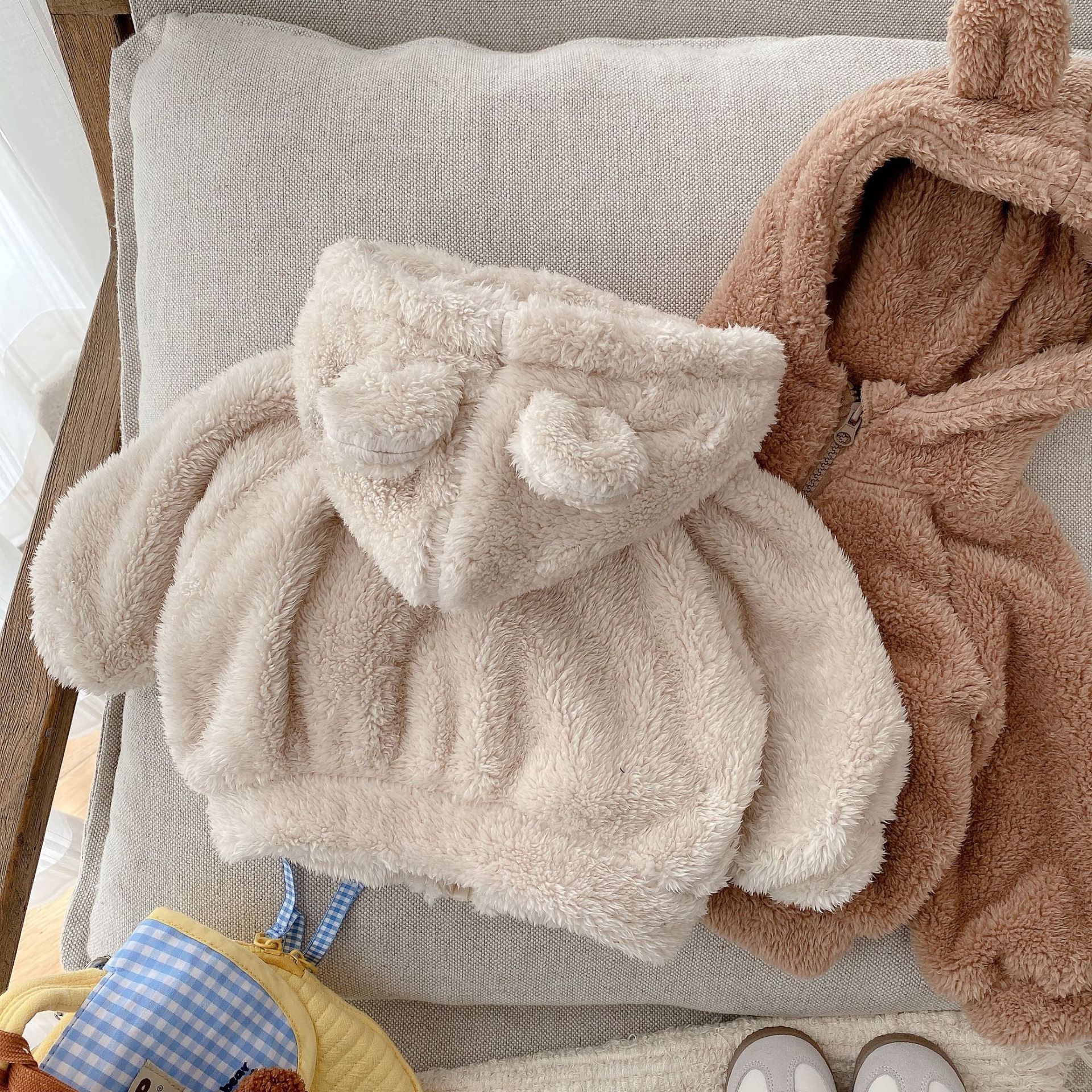 Customized link: Children's fur coat for 0-6 years old, winter girls' hooded thickened, winter clothes for boys CY776 Item Picture