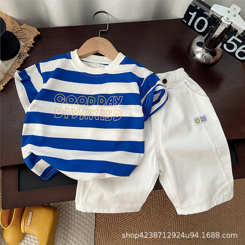 2025 New Boys' summer dress with English striped short-sleeved sleeves, stylish boys' baby clothes, trendy children's two-piece set full figure
