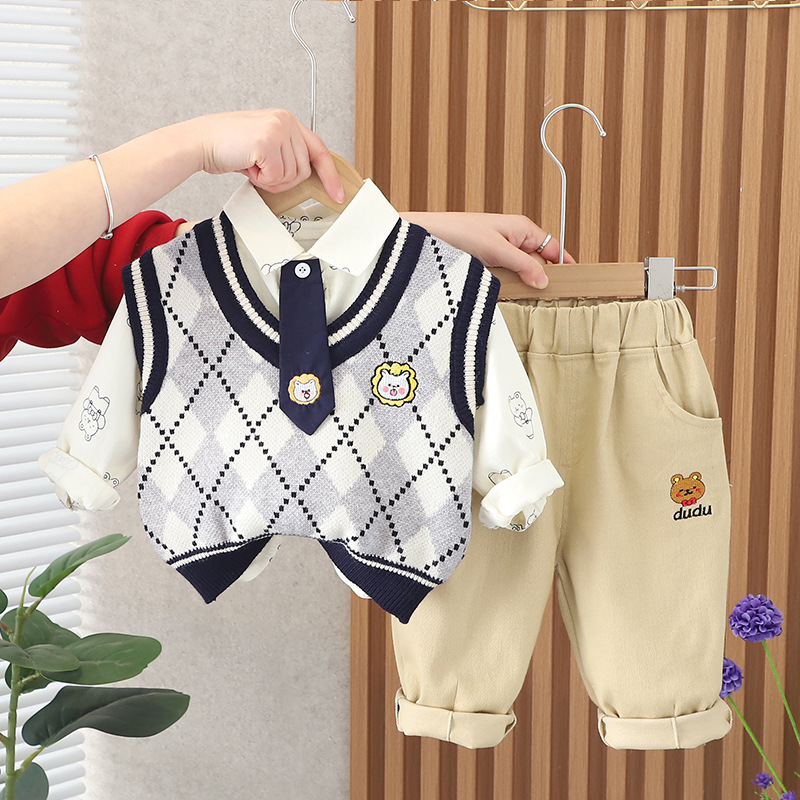 Boys' Spring and Autumn Set 2023 New Stylish Baby spring wear Korean-style sweater vest three-piece set, trendy clothes for infants and children details Picture
