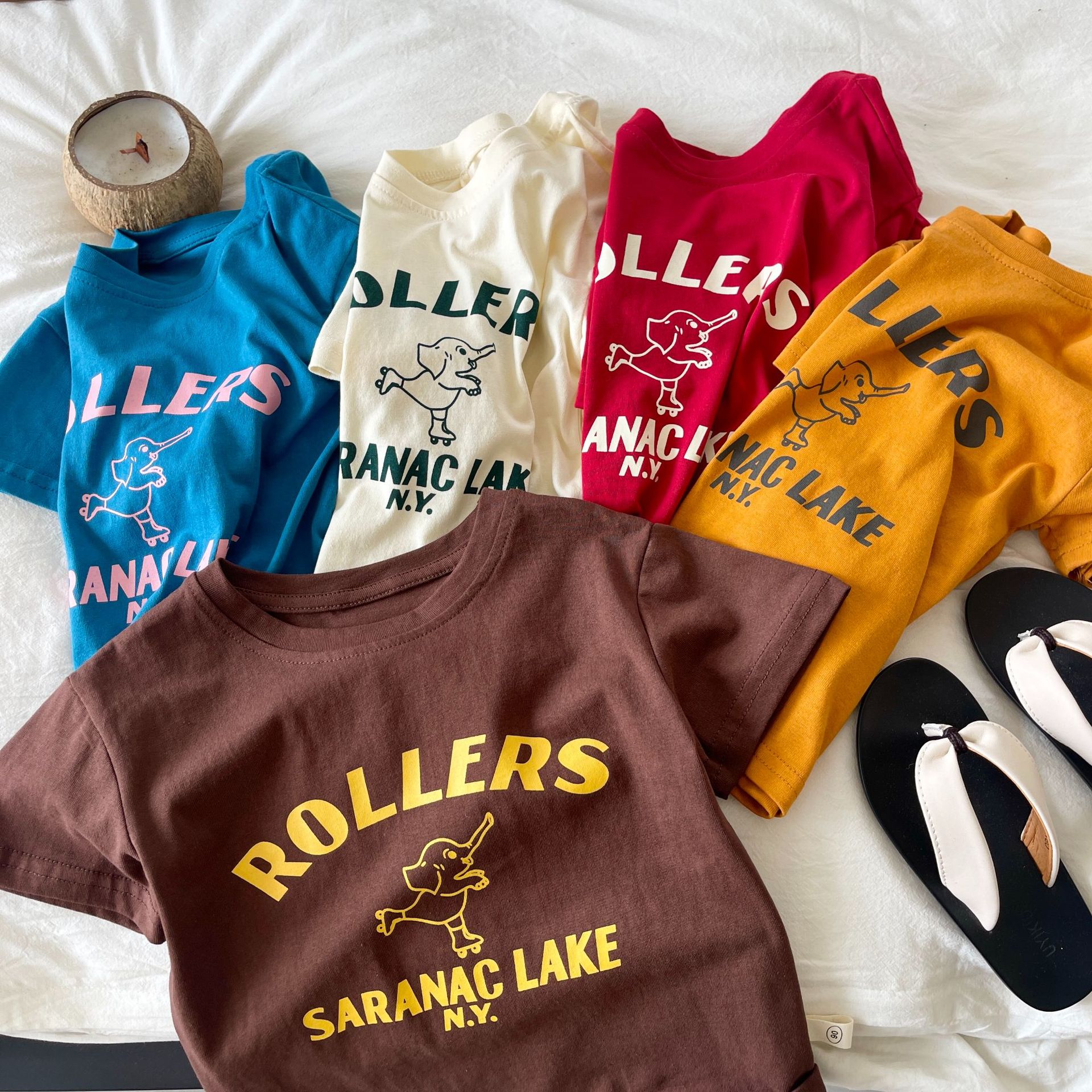 Boys' patchwork cartoon T-shirt, 2-7 years old, 2023 Summer new style baby letter top, children's little kids summer wear Item Picture